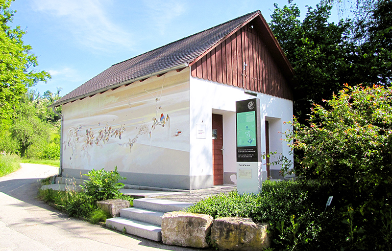 Hennhouse - Thau